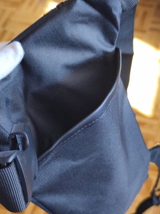 Malta estilo motard de cintura e perna nova.