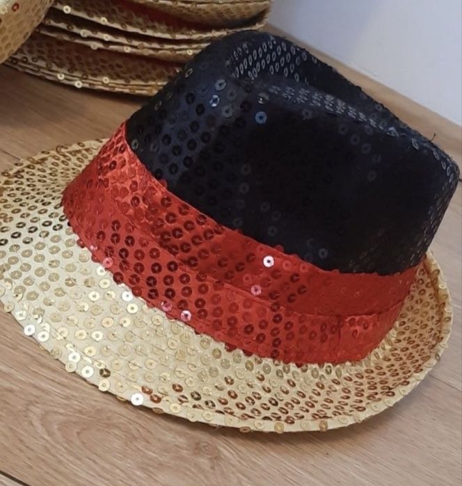 Kapelusze sceniczne cekinowe 10szt