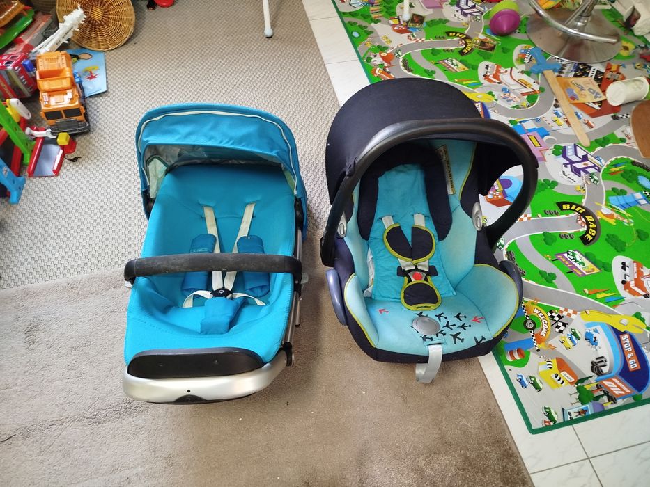 Carrinho Quinny com cadeira de passeio e babycoque