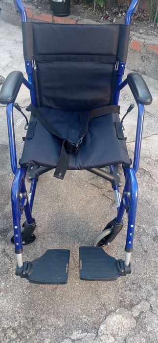 Andarilho, cadeira de rodas e almofada anti escaras