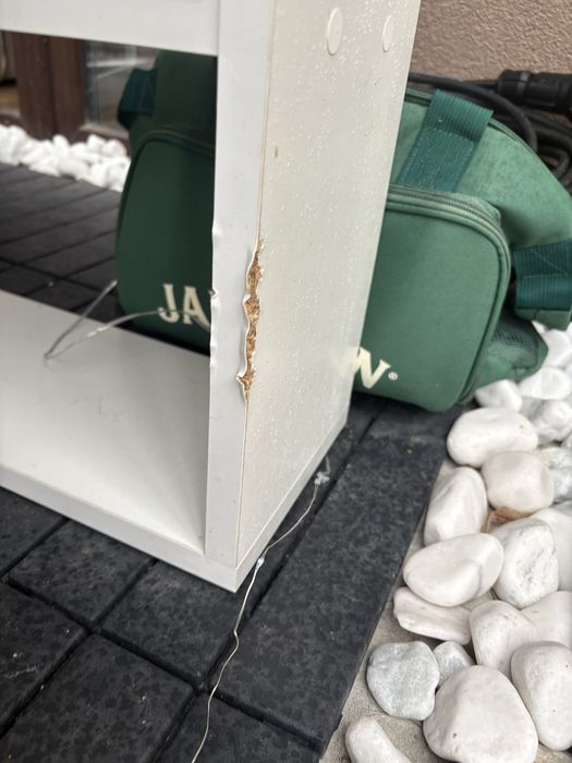 стіл письмовий невеликий