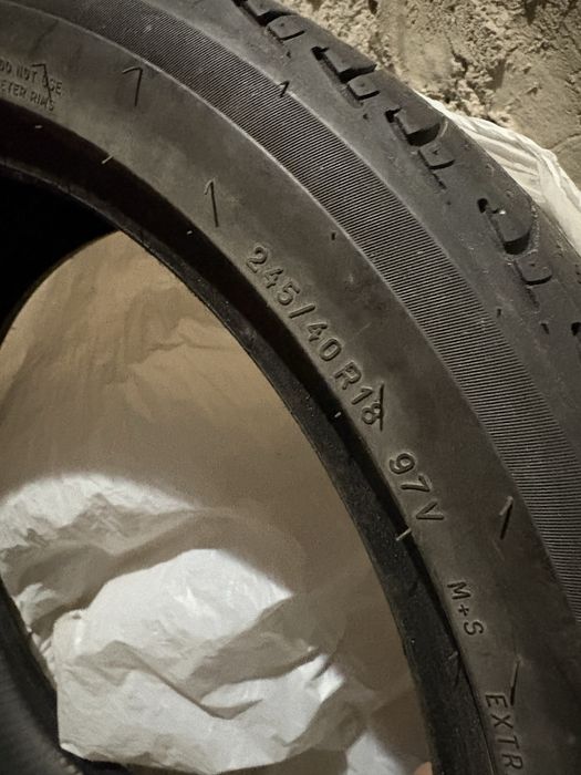 зимова гума 1 шт 245/40 R18
