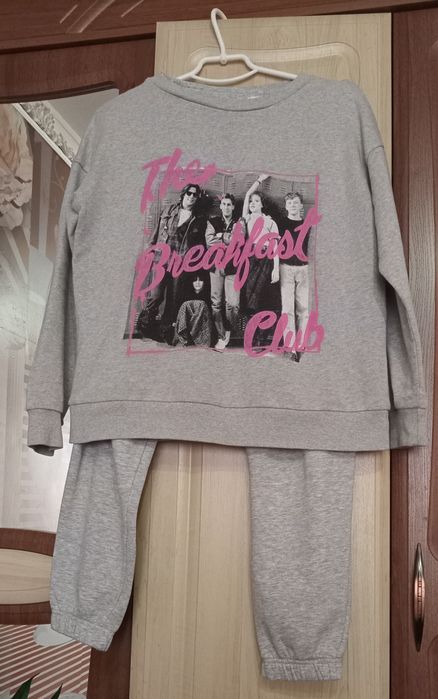 Новый спортивный костюм.