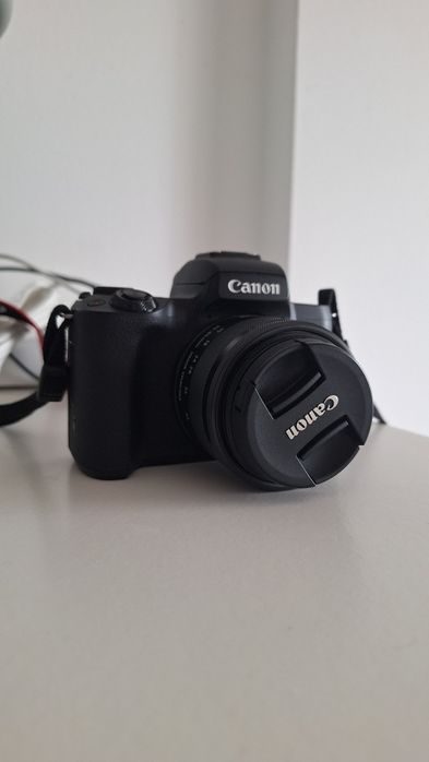 Vendo Canon M50 + objetiva 15-45