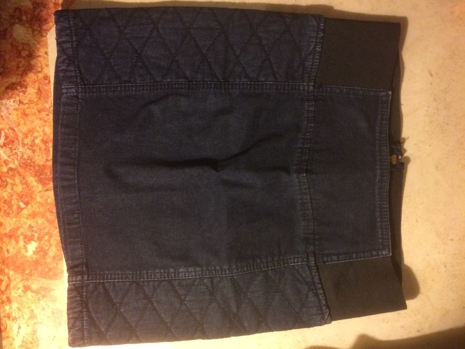 Saia de ganga tamanho 34, marca Pull & Bear