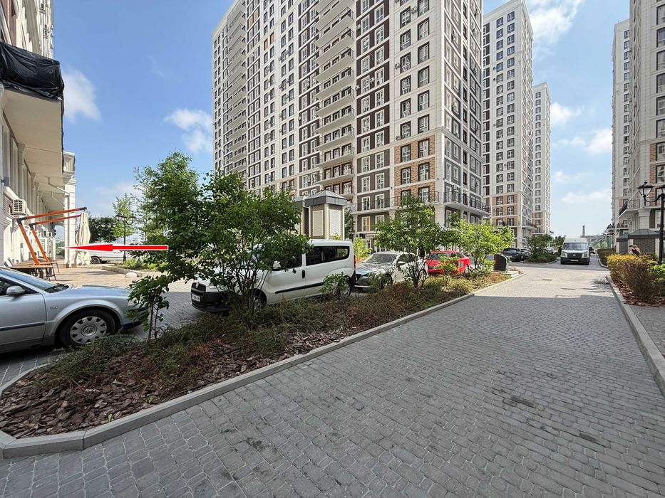 ОРЕНДА ФАСАДНОГО ПРИМІЩЕННЯ | 40,27 м² | ЖК «Нова Англія» | Будинок «Лінкольн» | вул. Михайла Максимовича
