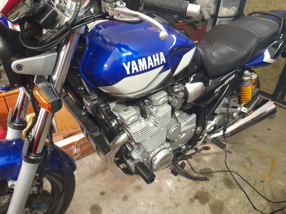 Troco Yamaha XJR1300 nova