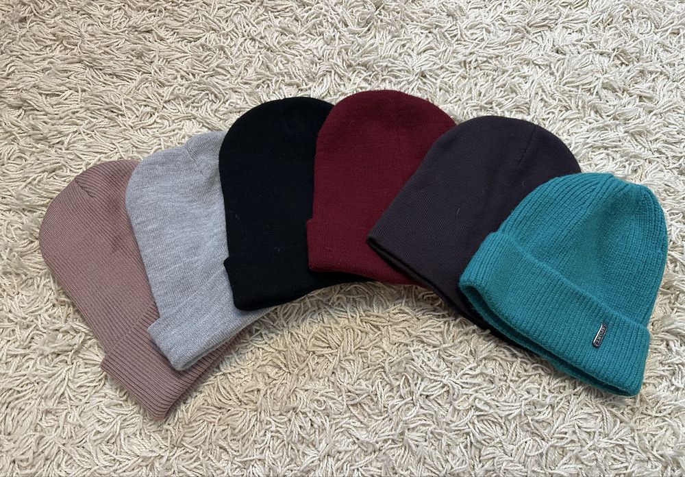 Шапки жіночі