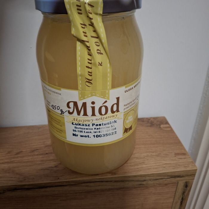 Miód  wielokwiatowy  nektarowy