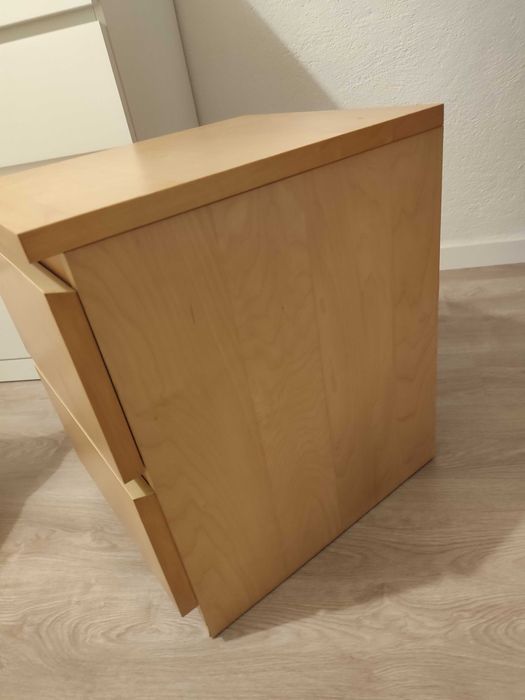 2 Mesas cabeceira Malm IKEA