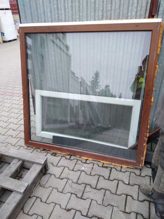 Okno  witryny fix biale