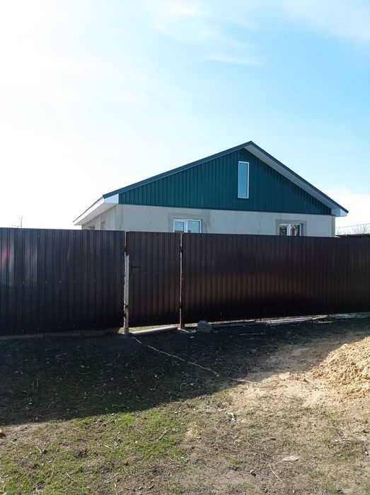 Новобудова біля міста Чернігів.