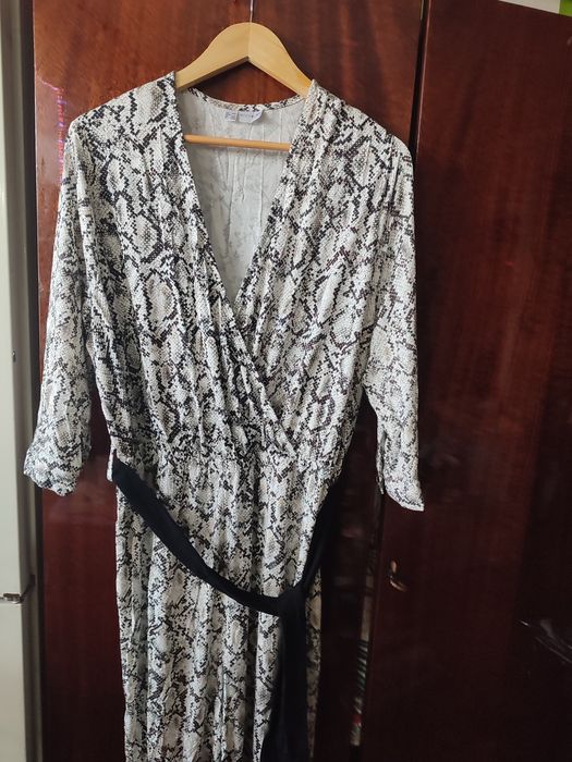 Женский новый комбинезон с принтом змеи р.48-50-52