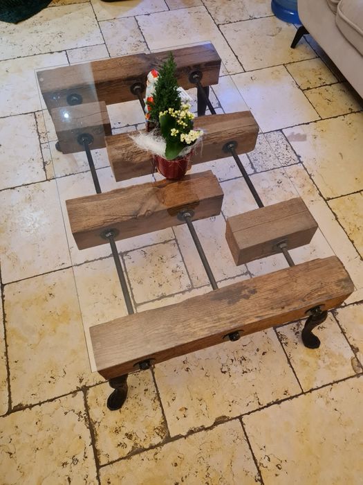 Stolik kawowy ze szklanym blatem  ręcznie robiony  styl industrialny