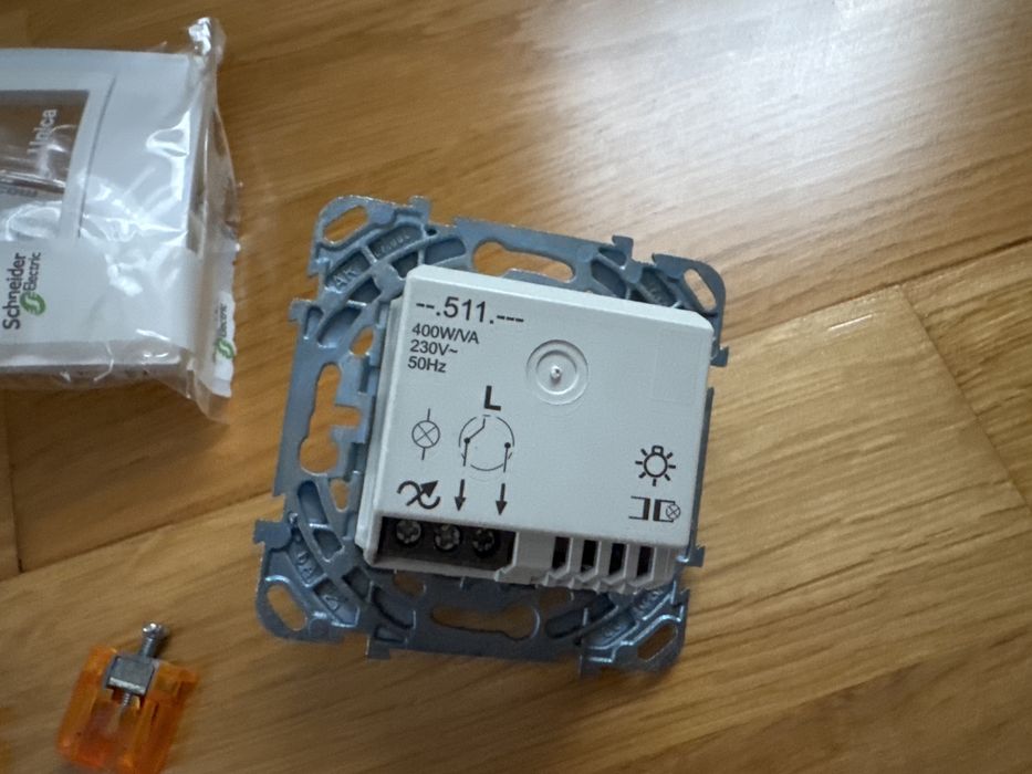 Дімер Schneider Electric