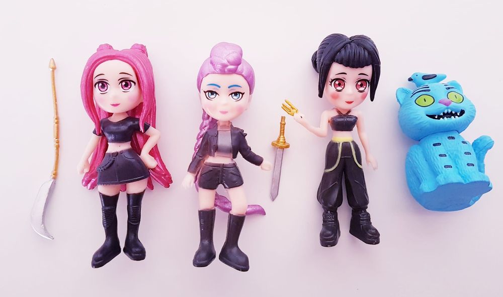 Conjunto 4 pcs k-pop demons (Portes Incluidos)