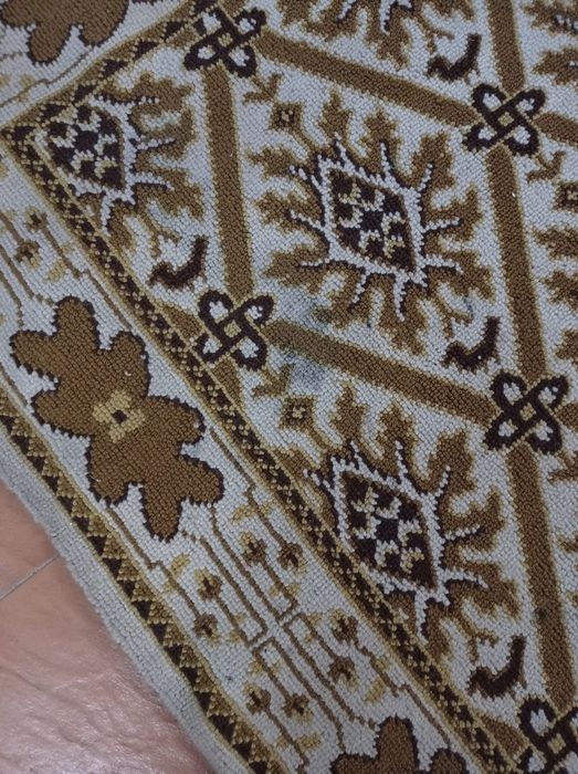 Carpete antiga medidas: 2,40×3,50cm