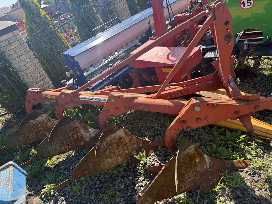 Плуг оборотний Lemken, Kverneland, Rabe