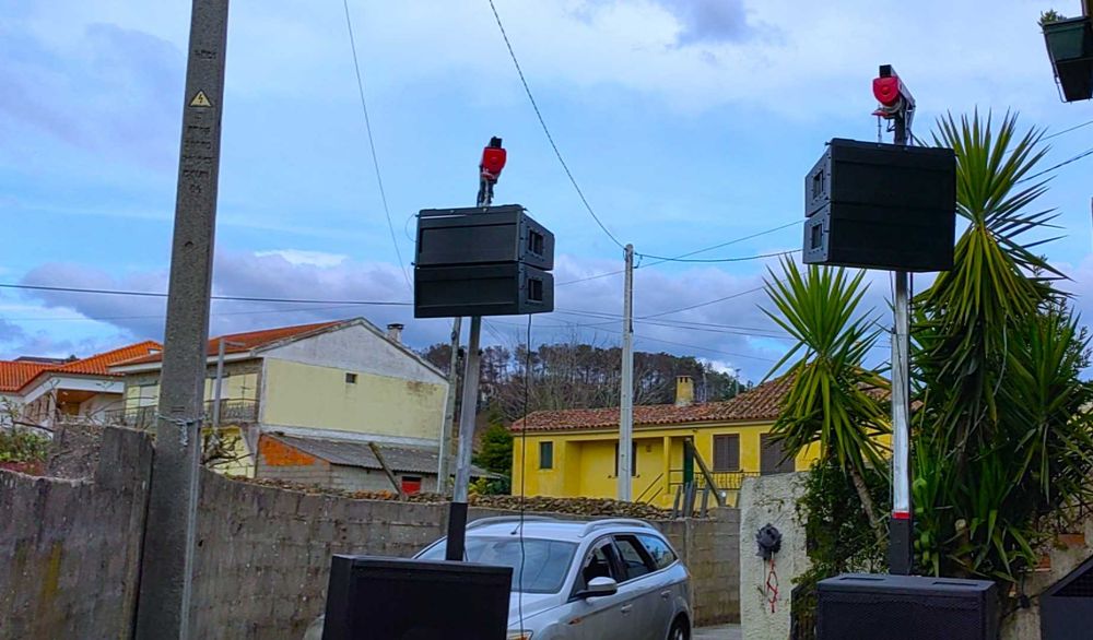 PA completo de 20.000  Watts musicais, 10.000 Watts rms