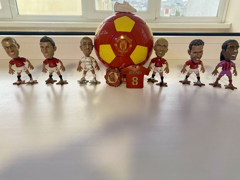 Ліцензійні диски + вініли + фігурки футболістів + бонуси