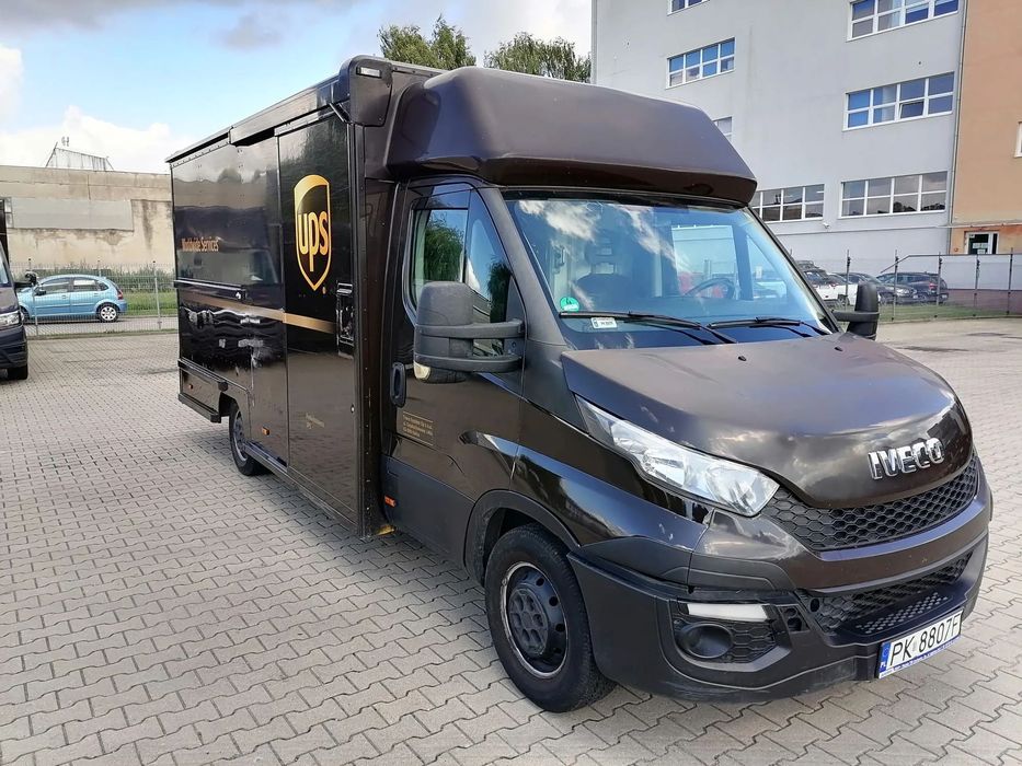Iveco Daily 35S15  UPS Post Foodtruck Koffer Kamper
