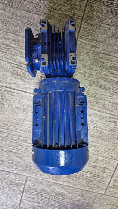 Електродвигун VELA