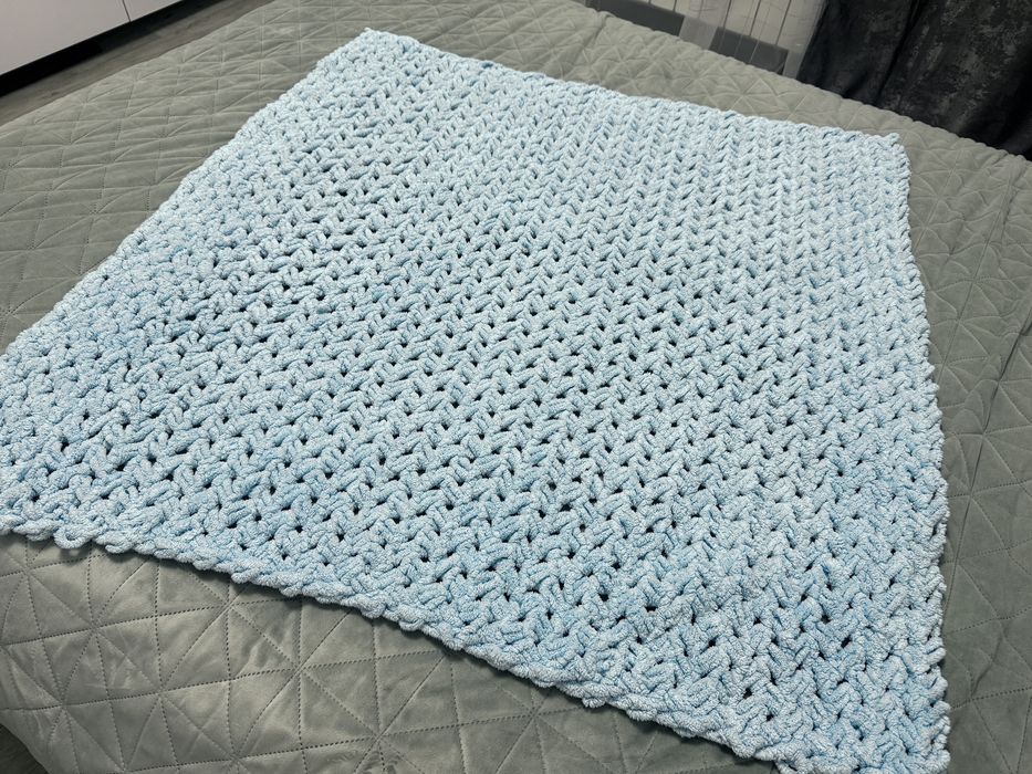 Плєд, одіялце вʼязане, блакитне