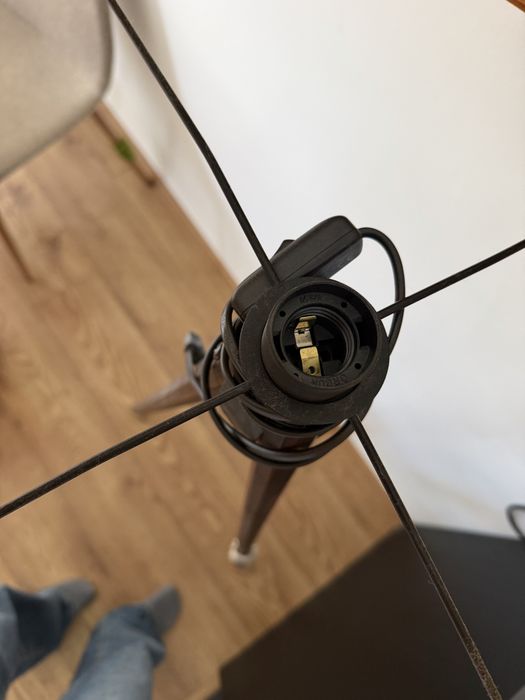 Lampa podlogowa