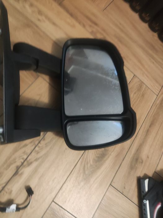 Lusterko do busa prawe