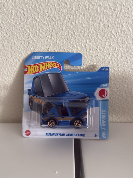 Varios carrinhos Hotwheels