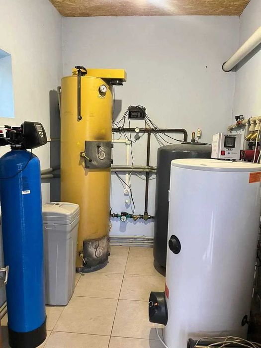Продаж двох пов будинку у сосновому лісі 95 м2 євроремонт, цегла №20689