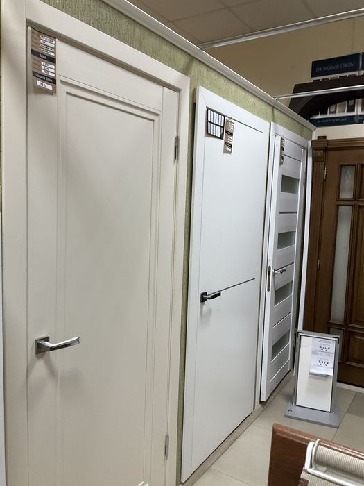 Двері міжкімнатні та вхідні на вибір , є в наявності вул Зелена, 51.