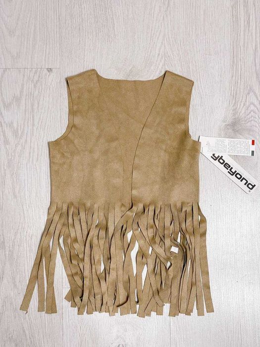 Трендовий жилет з бахромою на дівчинку