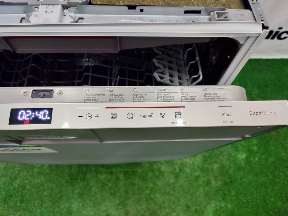 Вбудована посудомийна машина Bosch Serie 6 SuperSilence з openAssist