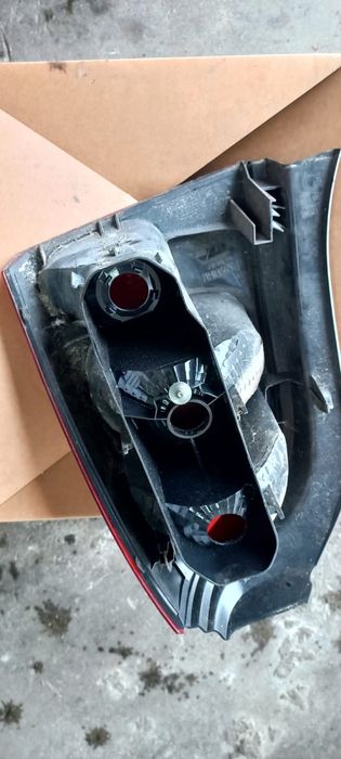 Farolim traseiro esquerdo Renault Twingo II