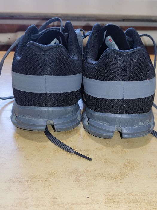 Кросівки для бігу on cloud