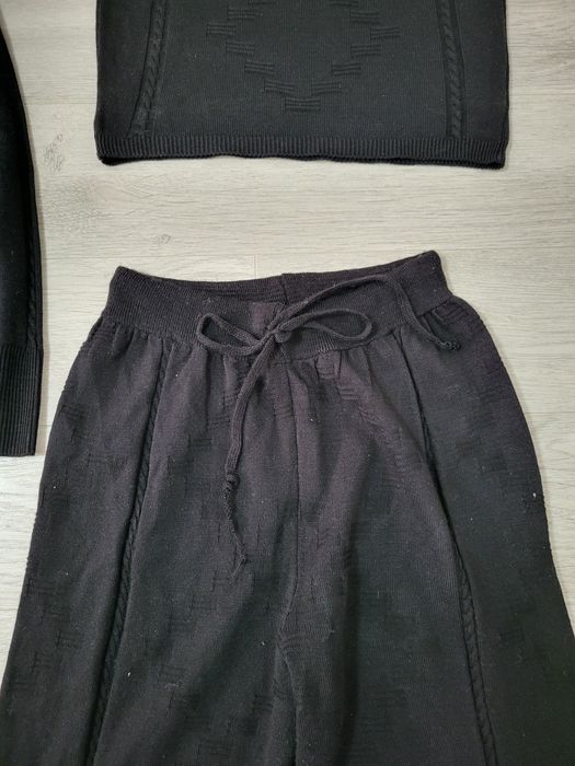 Костюм трійка. Штани, топ і кардиган.