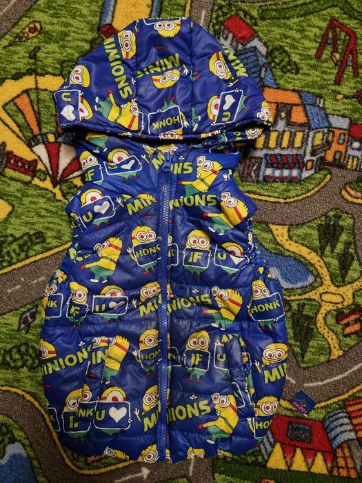 Жилетку на 1-2 года миньон