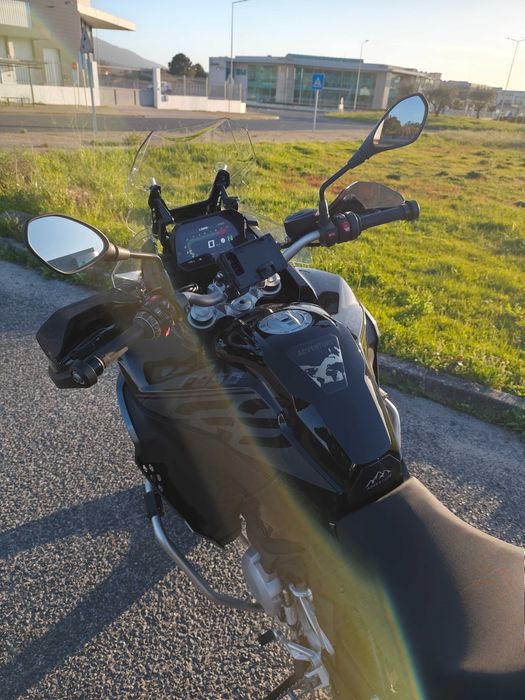 Vendo BMW F 850 GS Adventure com garantia da BMW