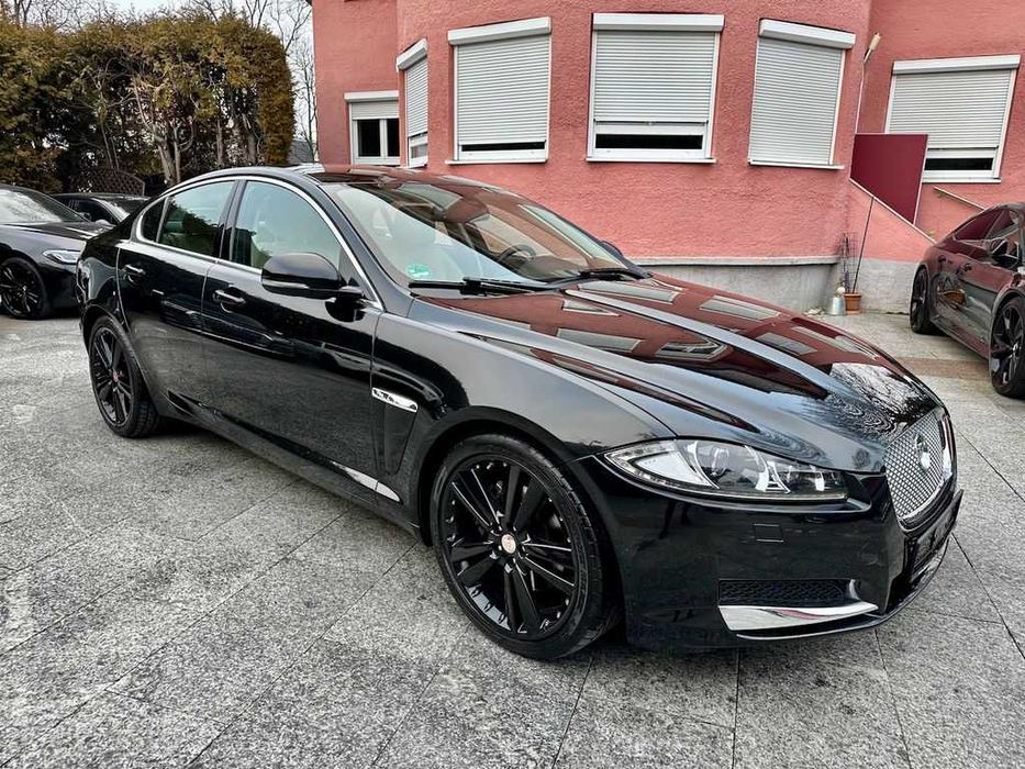 Бампер передній Jaguar XF X250 запчастини Ягуар ХФ шрот