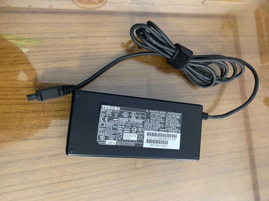 Qosmio G20 141 a funcionar para peças