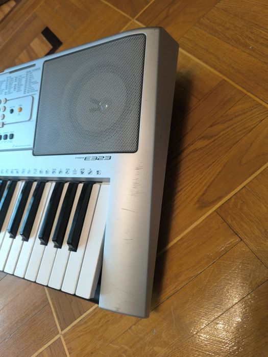 Синтезатор Ямаха Yamaha PSR - E323