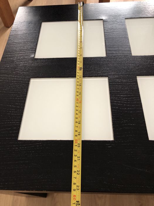 Mesa de centro preta e preta