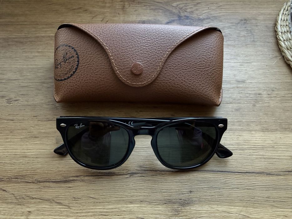 Ray-Ban RB4140 Wayfarer