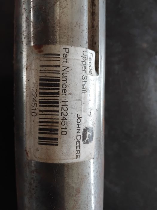 Вал наклоной камери John Deere