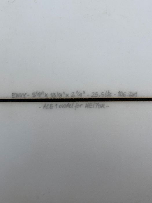 Prancha Envy 5’9’’, modelo Ace