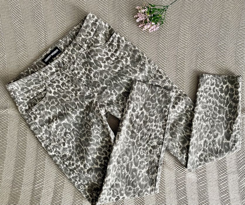 Wyprzedaż jeansy panterka