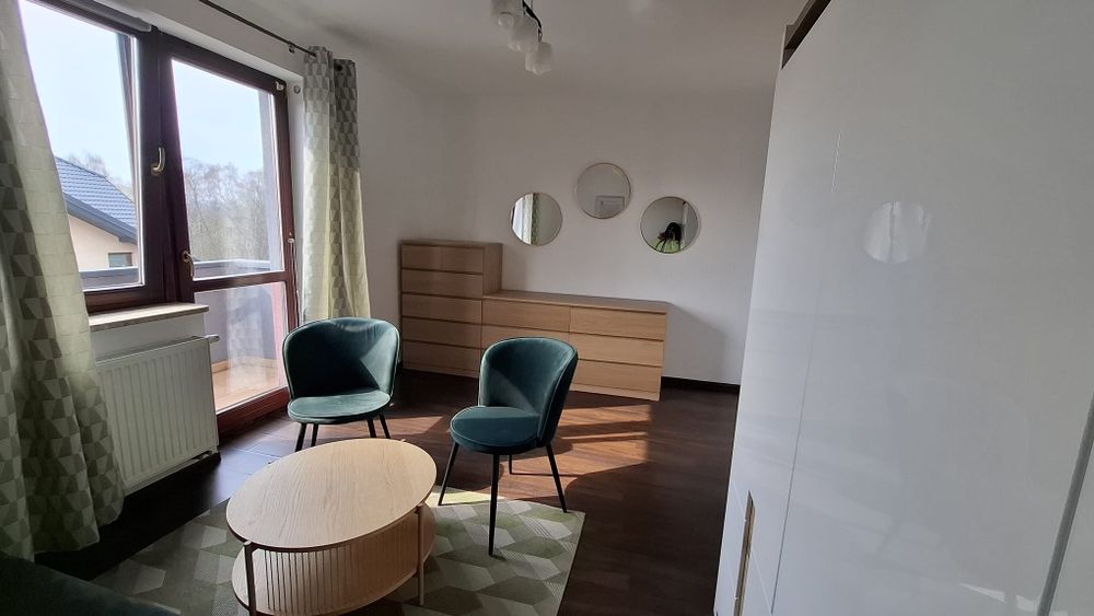 Dwa niezależne pokoje, ok48mkw, 2500 zł z czynszem