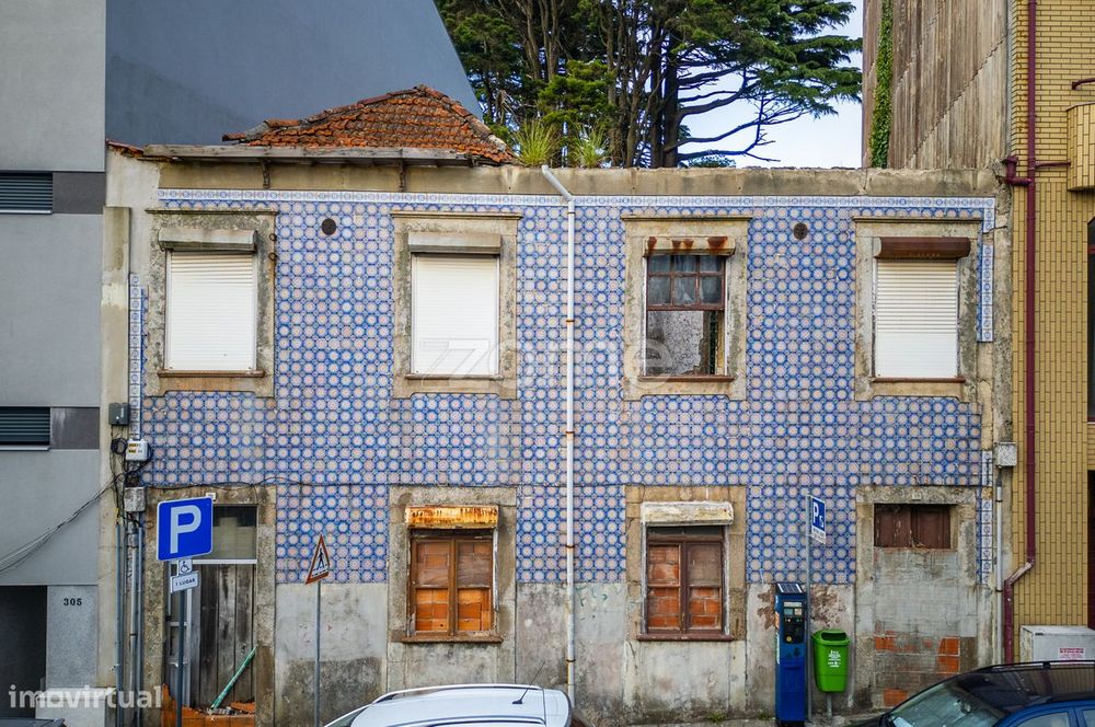 Ruínas - 2 Moradias em Vila Nova de Gaia