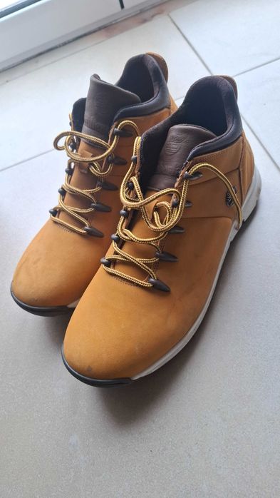Sapatos / Botas Mid Sprint Trekker Timberland Camel com sola branca